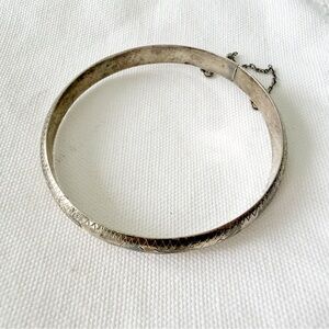Sterling Silver Vintage Hinged Bangle Bracelet with Safety Chain
